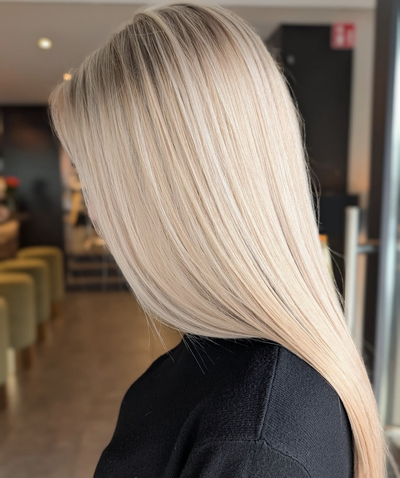 After look met lang glad blond haar